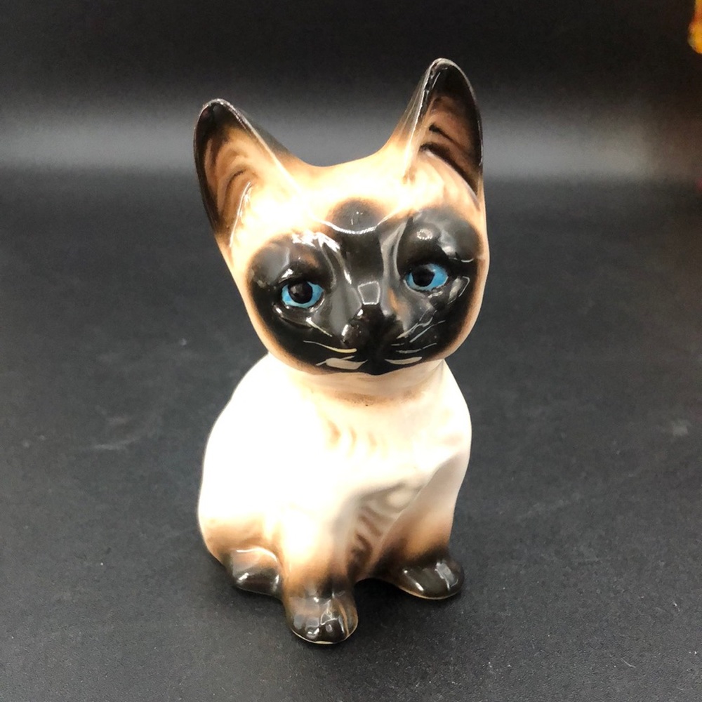 Vintage Siamese Cat Ceramic Figurine Kitten N C Cameron and Sons Made in Korea
